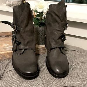 AS98 NWOB leather boots